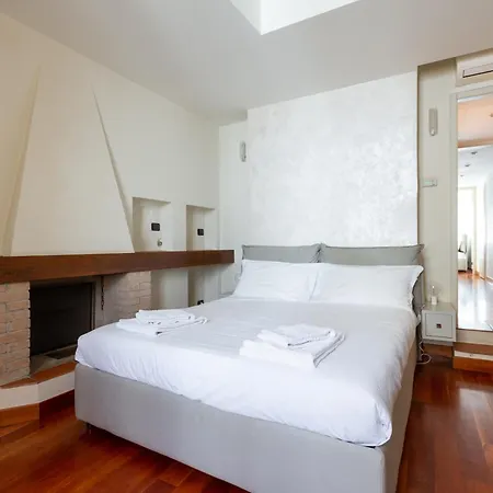 Appartement Cosy Two Bedroom Close To Navigli Milan