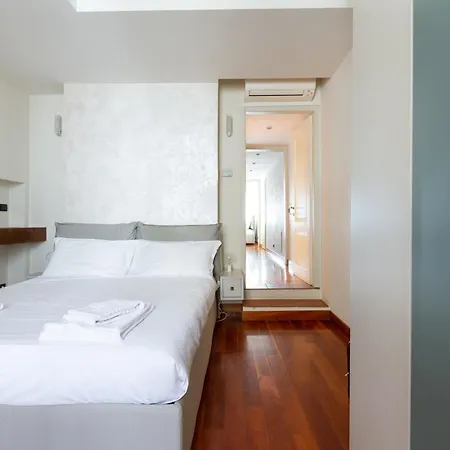 Appartement Cosy Two Bedroom Close To Navigli Milan