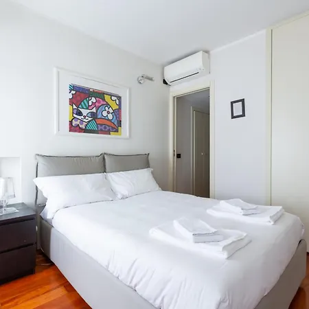 Apartment Cosy Two Bedroom Close To Navigli Milan